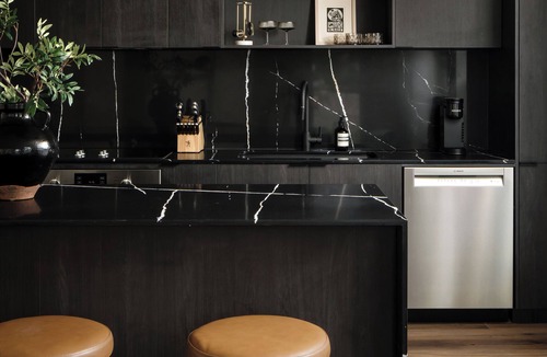 South Lamar Hotel | The Code Hotel