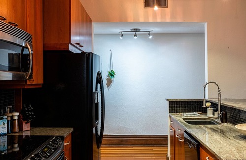 Cheesman Park Condo | The Colonnade Loft