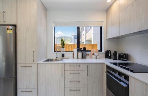 Lower Hutt House | The Comfortable Biddle Cottage