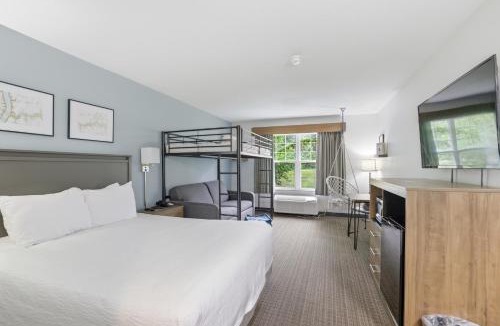 River Falls Hotel | The Commerce, Trademark Collection by Wyndham