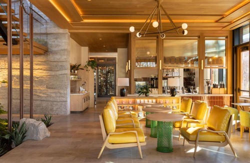 Downtown Hotel | The Compton