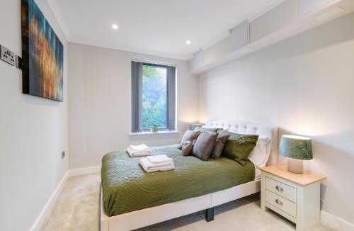 Syon Apartment | The Concord House Luxury 2 Bedroom Apartments