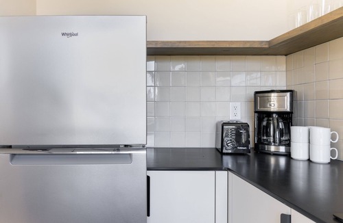 Buena Vista House | The Conway | Ensemble Escape in DT Nash | 5 Bdrs