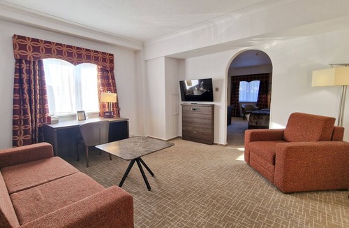 Bracknell Hotel | The Coppid Beech Hotel