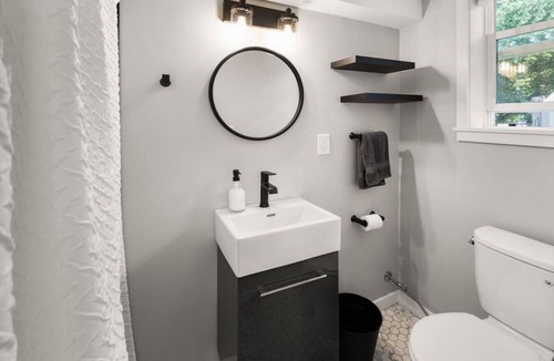 Sioux Falls Apartment | The Cordial Invite | Garden View Stay