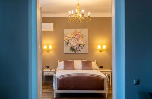 Hunedoara Apartment | The Corner House