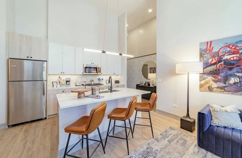 Wicker Park Apartment | The Cornerstone - Designer 4BR Flat in Bucktown/WP