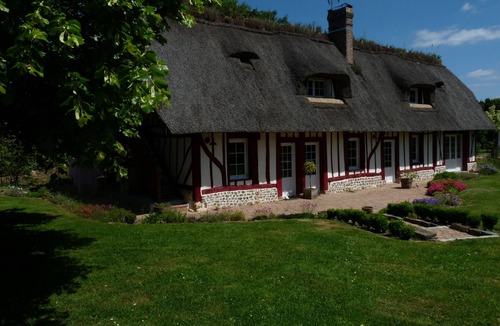 Saint-Leger-de-Rotes House | - The cottage -