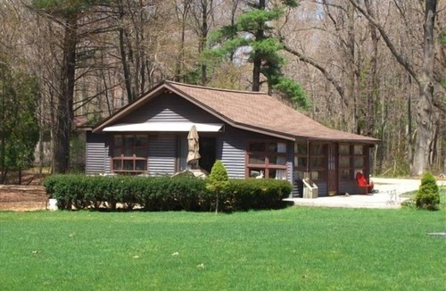 Holland Cottage | 'The Cottage' Goshorn Lake, Saugatuck/Holland