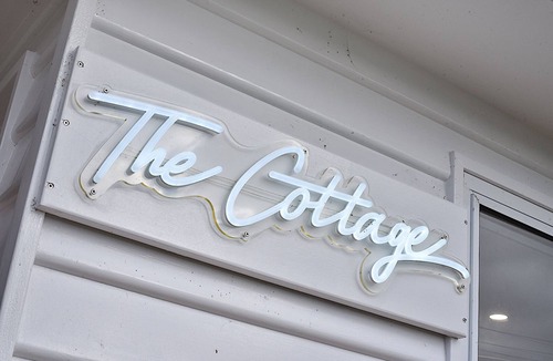 Bridport Cottage | The Cottage on Westwood - Pet Friendly