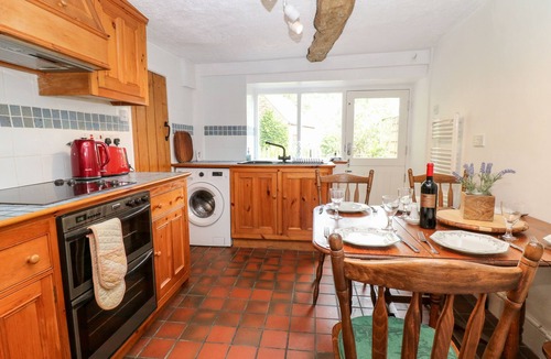 Hayfield Cottage | THE COTTAGE, pet friendly, character holiday cottage in Hayfield