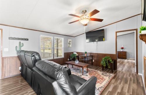 Huntsville House | The Country Haven - Peaceful Mobile Home Escape