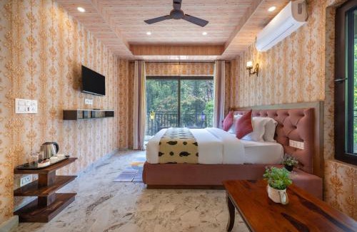 Kasauli Hotel | The Couples Paradise Balcony by Splendid Retreat Hotels - Vacation, River View Balcony, Traking, Camping, Bonfire, Family Groups, Forest Treks, Memories