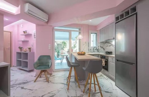 Filopappou Apartment | The Courtyard Oasis