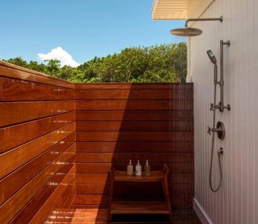 Gregory Town Resort | The Cove Eleuthera