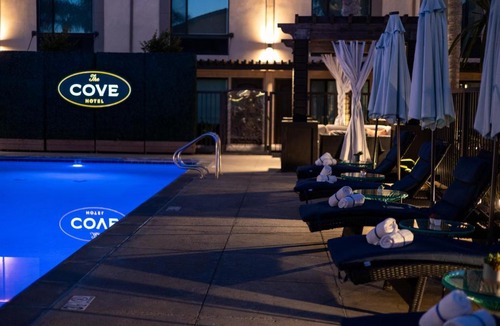 Harbor Hotel | The Cove Hotel