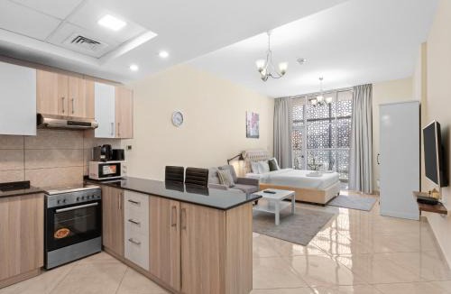 Jumeirah Village Circle Apartment | The Cozy Corner Studio In Chaimaa-06