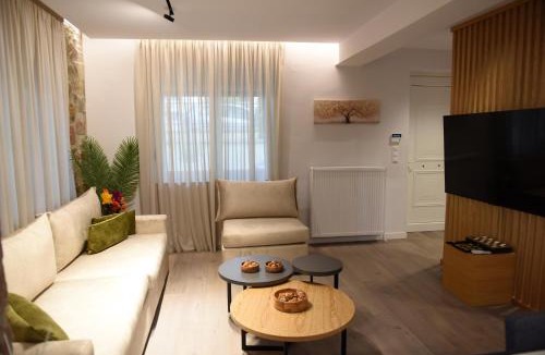 Mytilene Apartment | The Cozy Flat 88m2