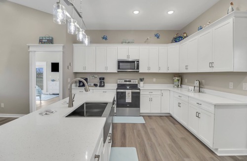 Mexico Beach House | THE "CRABBY HUNTER" IS A NEW HOME W/GULF VIEWS, PRIVATE POOL & OPTION TO RENT GOLF CART!