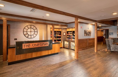 Fayetteville Hotel | The Craftsman Inn & Suites