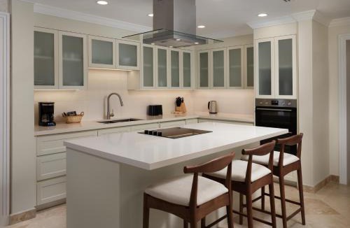 Diamond Valley Resort | The Crane Resort