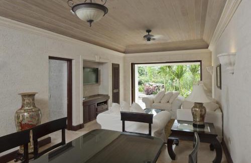 Diamond Valley Resort | The Crane Resort