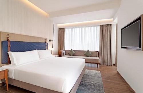 Caranzalem Hotel | The Crescent