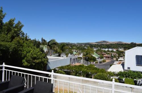 Durbanville House | The Crest Studio