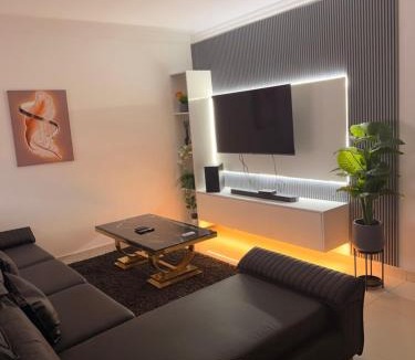 Oyarifa Apartment | The crown