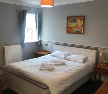 Ryde Hotel | The Crown Hotel