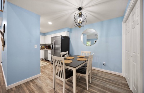Burkesville House | The Cumberland Collective~The Hideaway~<6mi to lake/golf. Great for families!