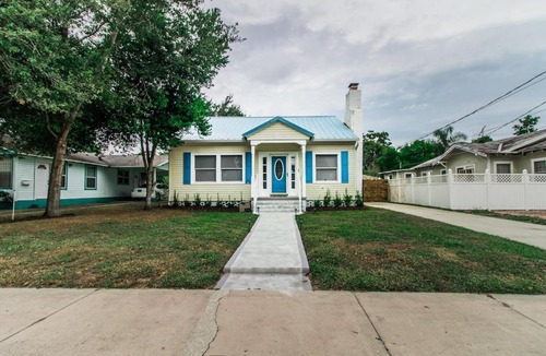 Lakeland House | The Cumberland Cottage Near Florida Southern College