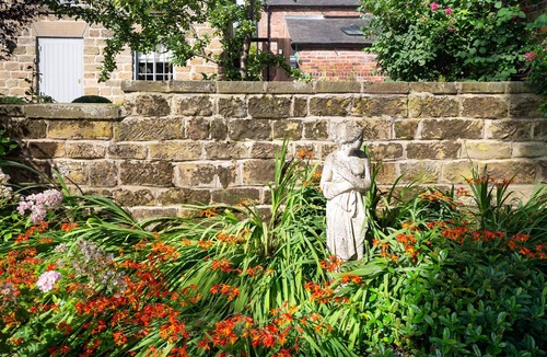 Alfreton Cottage | The Dairy - 2 bedroom property with hot tub