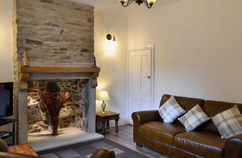 Eastgate House | The Dales