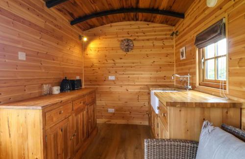 Mappleton House | The Damselfly