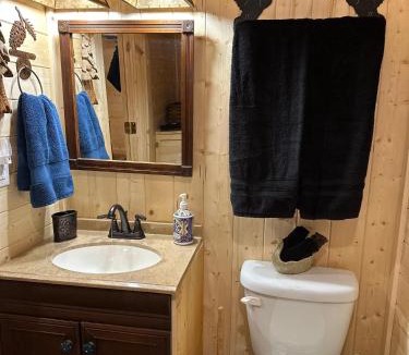 Cosby House | The Dapper Duck Log Cabin