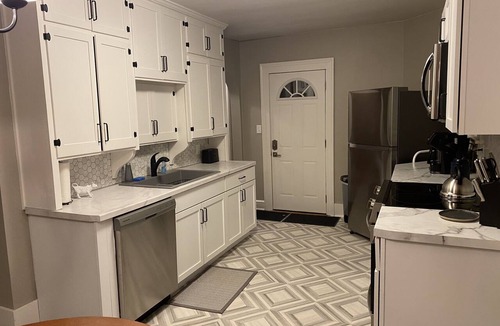 Eau Claire Apartment | The Davis Historic Home