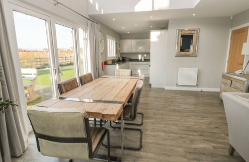 Beadnell Cottage | The Deck House