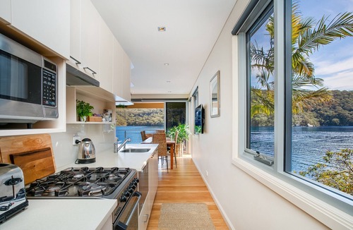 Cottage Point Cottage | The Deckhouse, Cottage Point. Waterfront Adults Retreat.