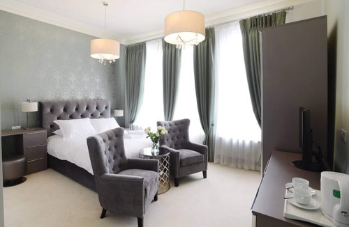 Torquay City Centre Hotel | The Devon Court