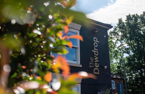 Spetchley Hotel | The Dewdrop Inn