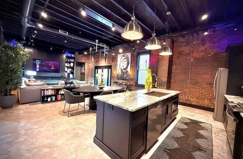 Lowertown Arts District Apartment | The Dim Light Lay Low