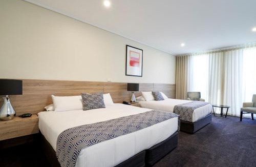 Dingley Village Hotel | The Dingley Hotel