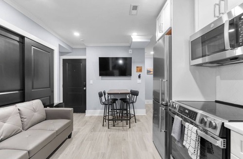 Kingman Park Hotel | The District Den+NewBuild Unit+1Bed+1Bath+Parking