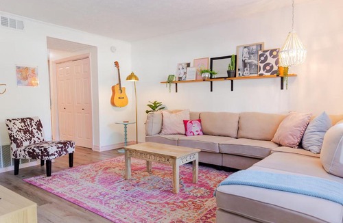 Covington Apartment | The Dolly-1/2 mi from the Square