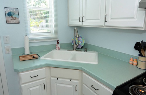 Seaside Homes House | The Dolphin House! Heated Pool home. Unlimited well mannered Pets Welcome