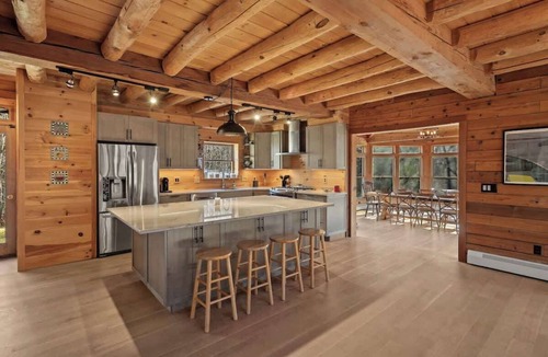 Williamsville House | The Dover Hideaway | Hot Tub & Close to Mt. Snow