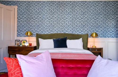 Dover House | The Dover Stop