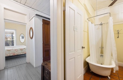 Cedar Key Hotel | The Downtown Historic Island Hotel