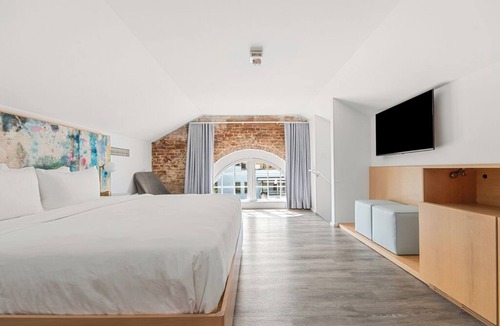 Starr Hill Hotel | The Doyle Hotel